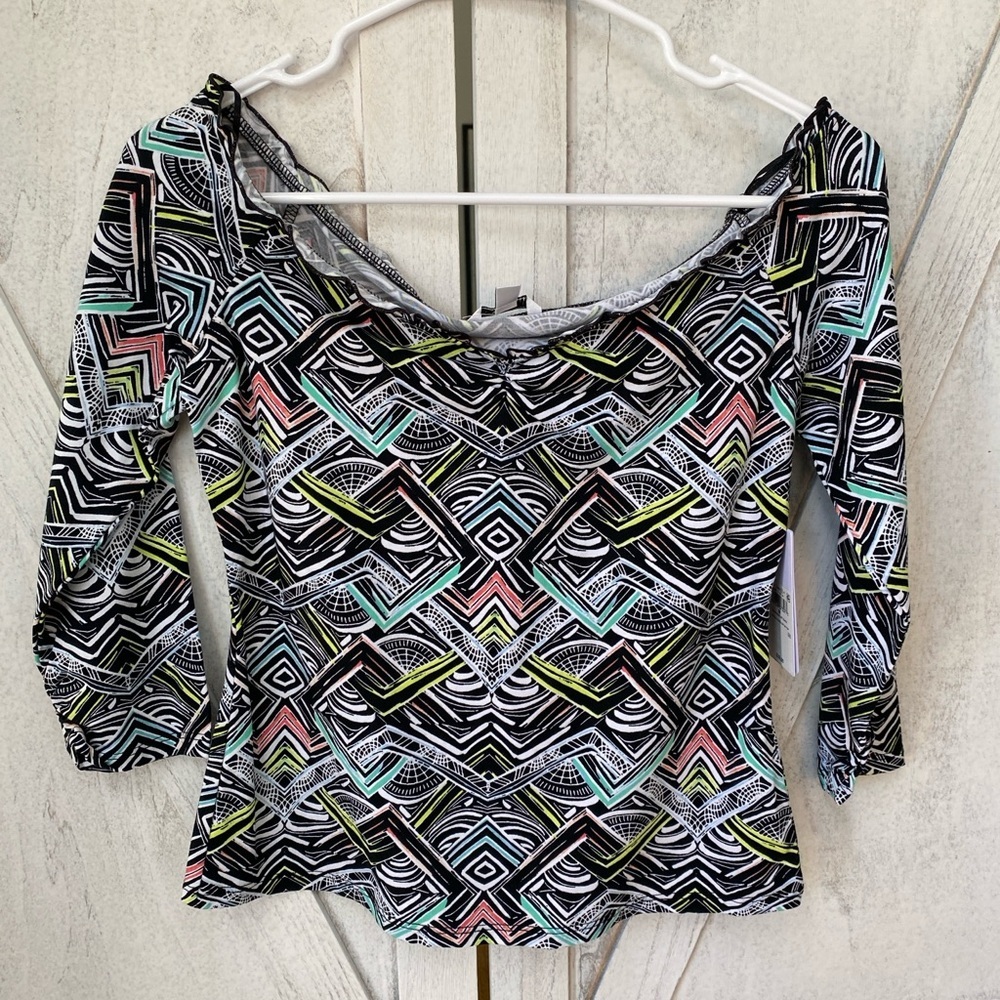 Guess Colorblock Geometric Ruffle Y2K Top Women’s Medium 3/4 NEW With Tag